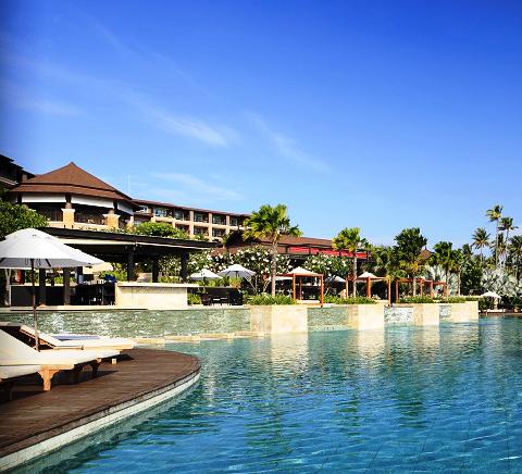 Radisson Blu Plaza Resort Phuket Panwa Beach