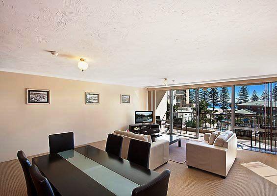Rainbow Commodore Apartments