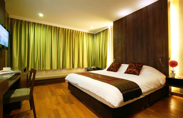 Ballys Studio Suites Silom Bangkok