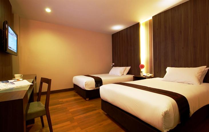 Ballys Studio Suites Silom Bangkok