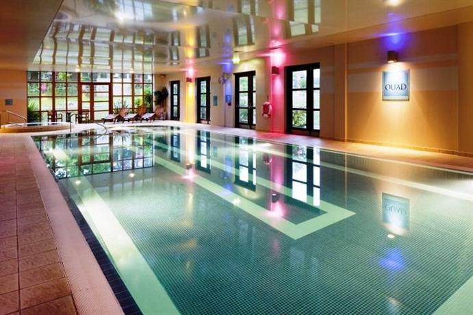 Chessington Safari Hotel (ex. Chessington Hotel)
