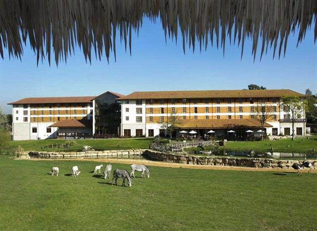 Chessington Safari Hotel (ex. Chessington Hotel)