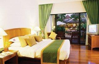 วู้ดแลนด์ โฮเต็ลแอนด์รีสอร์ท (Woodlands Hotel And Resort Pattaya)