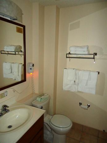 TownHouse Extended Stay Hotel Downtown