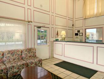 Days Inn by Wyndham near Kansas Speedway