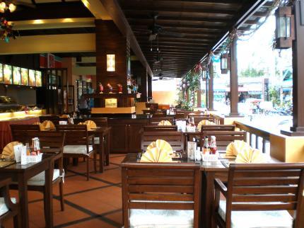 Rattana Beach Hotel