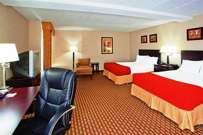 Holiday Inn Express Woodstock-Shenandoah Valley