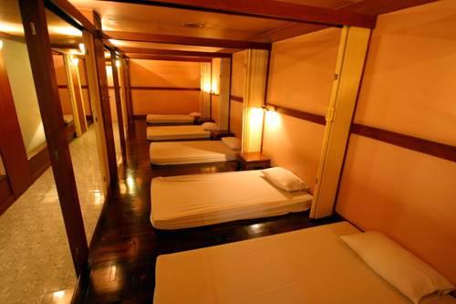 โรงแรมภูเก็ตเมอร์ลิน