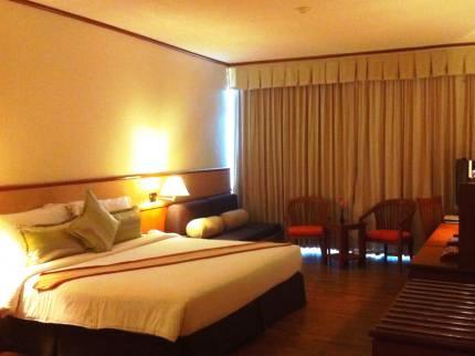 โรงแรมรอยัล ภูเก็ต ซิตี้