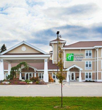 Holiday Inn Express Hotel & Suites Iron Mountain