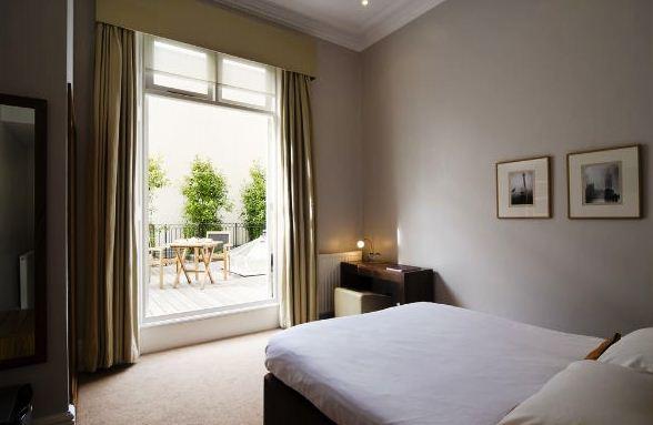 54 Queens Gate Hotel