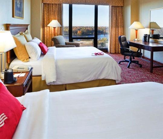 Crowne Plaza Hotel Philadelphia-Cherry Hill 월트 휘트먼스 툼 United States thumbnail