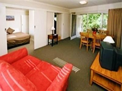 Forrest Hotel & Apartments