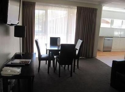 Forrest Hotel & Apartments