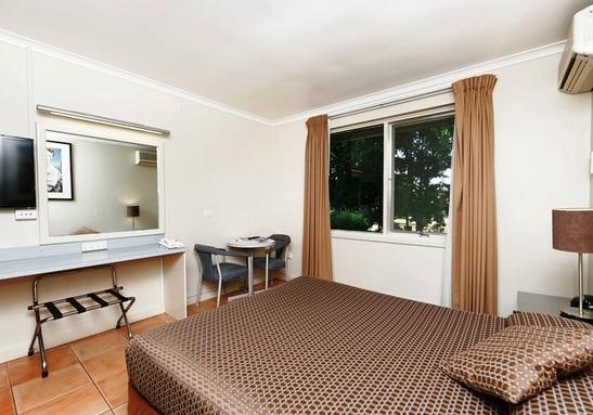 Forrest Hotel & Apartments