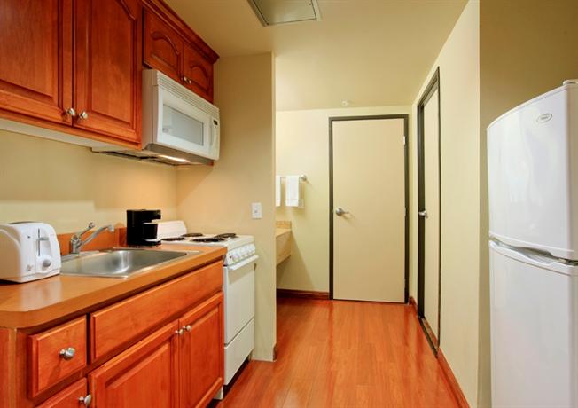 Desert Palms Hotel & Suites