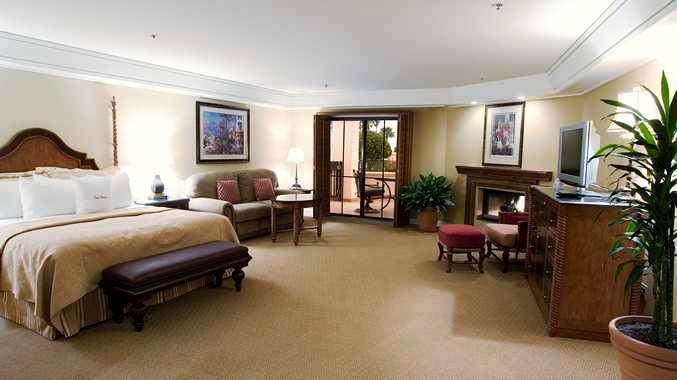 Hilton Santa Barbara Beachfront Resort