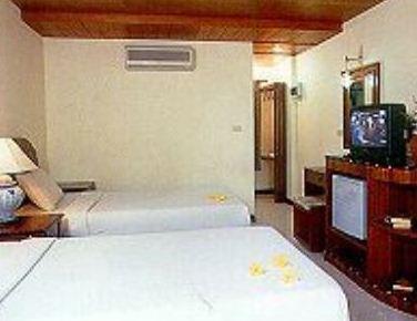 สิริสาทร เซอร์วิสเรสสิเด้นท์