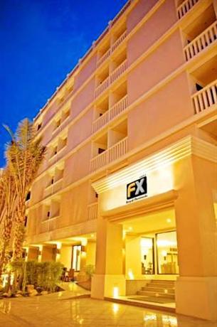 FX Hotel Royal Peninsula