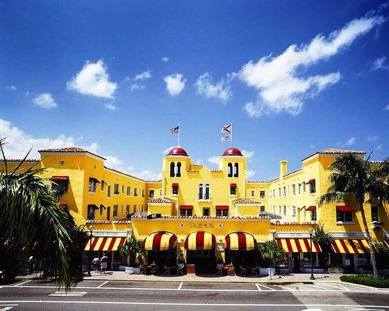 Colony Hotel & Cabana Club