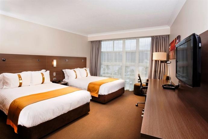 DoubleTree by Hilton Cairns