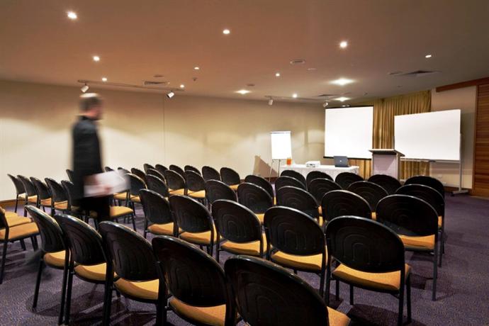 DoubleTree by Hilton Cairns