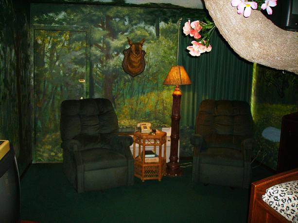 Red Carpet Inn Fanta Suites Hotel Greenwood Compare Deals