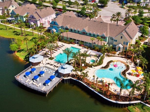 Runaway Beach Club Apartments