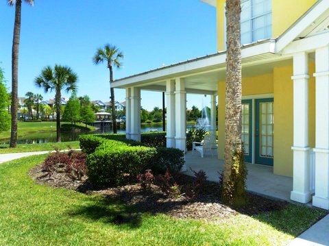 Runaway Beach Club Apartments