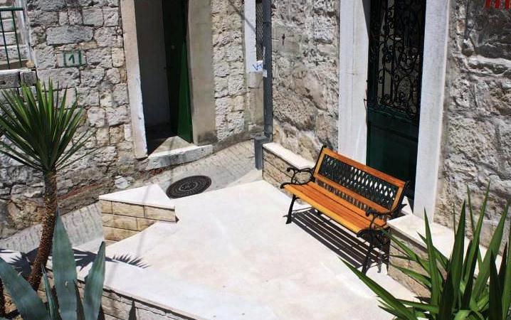 Apartments Villa Mak