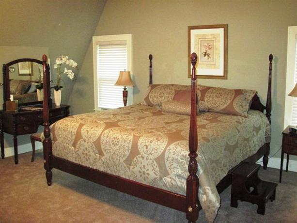 DeBary Inn