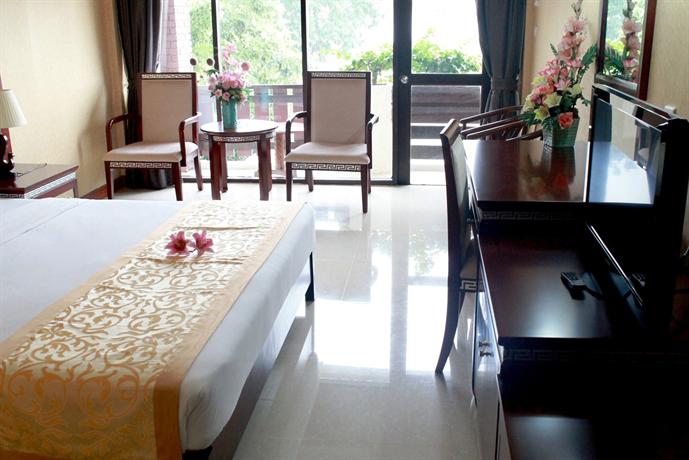 เมอร์เมดส์ บีช รีอสร์ท