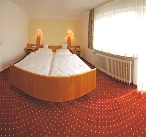 Hotel-Restaurant Zum Goldenen Lowen Kelkheim