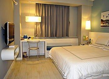 今天连锁酒店长沙四方坪店