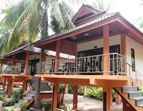 โฉลกหลำเบย์รีสอร์ท