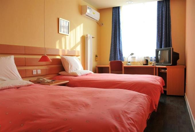 如家快捷大连火车站俄罗斯风情街店（原大连俄罗斯风情街店）