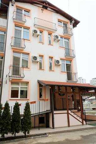 T23