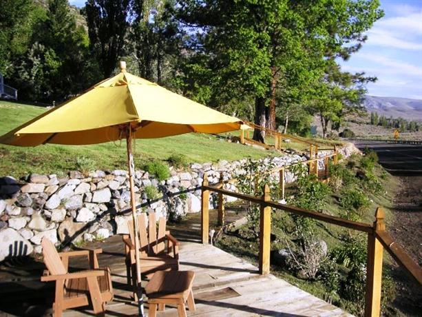 Tioga Lodge at Mono Lake