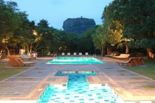 The Hotel Sigiriya - dream vacation