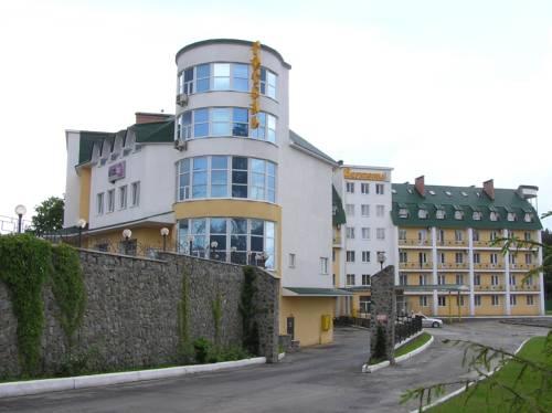 Отель Верховина
