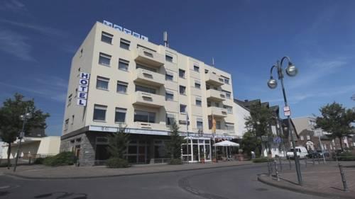 Zum Alten Brauhaus Kerpen Compare Deals
