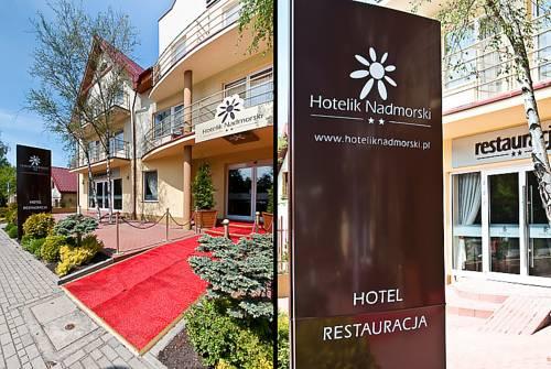 Hotelik Nadmorski w Łebie - wejście główne