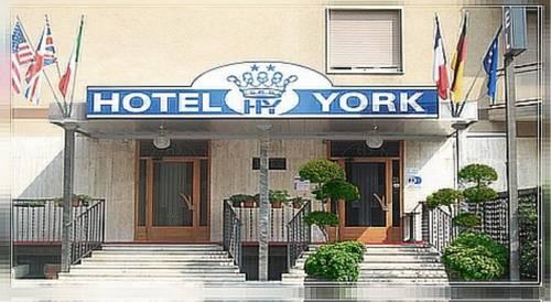 Hotel York Cinisello Balsamo - dream vacation