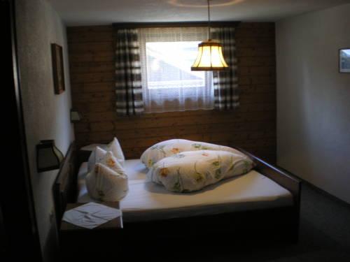 Gastehaus Zugspitzblick Berwang Compare Deals