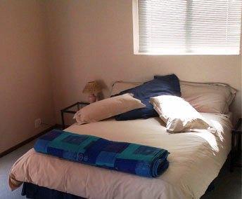 Gansbaai Backpackers & Lodge
