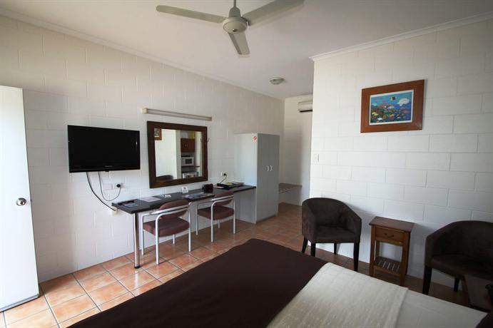 Colonial Rose Motel