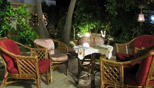 Oasis Apartments Tolo