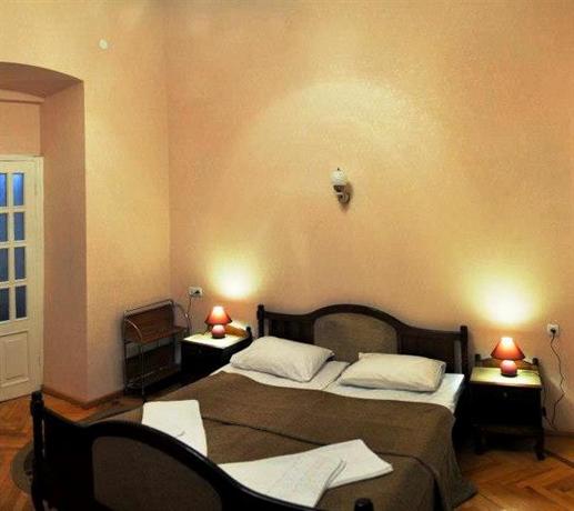 Apartment Old Street Dadiani 7