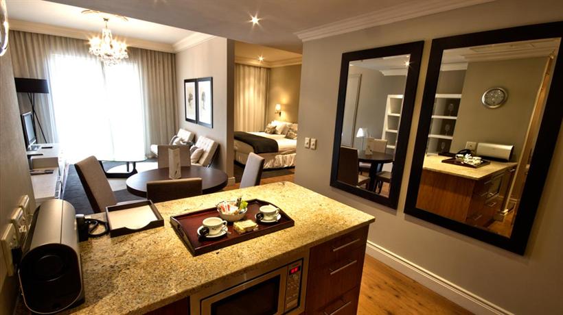 Cape Royale Luxury Suites