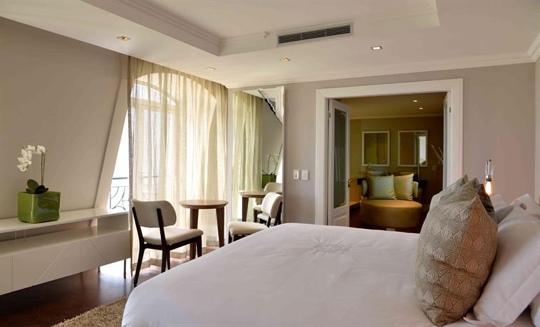 Cape Royale Luxury Suites